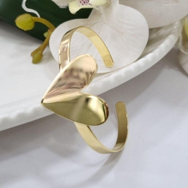 Bracelete coracao liso achatado grande banhado a ouro 18k