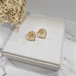 Brinco ourinho coracao vazado trabalhado banhado a ouro 18k