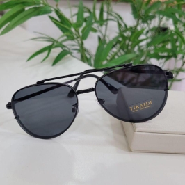 Oculos oval preto armacao preta