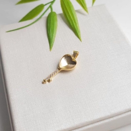 PINGENTE CHAVE CRAVEJADA BANHADA A OURO 18K
