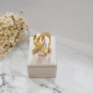 Anel cruzado liso e cravejado banhado a ouro 18k