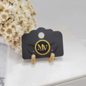 ARGOLINHA CLICK REDONDA COM 3 ZIRCONIAS PP BANHADO A OURO 18K