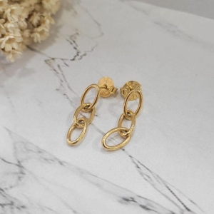 Brinco tres elos pequenos banhado a ouro 18k