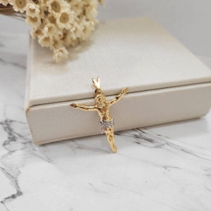 PINGENTE JESUS CRUCIFICADO BANHADO A OURO 18K