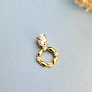 PINGENTE PEDRA OVAL COM 4 ZIRCONIAS BANHADO A OURO 18K