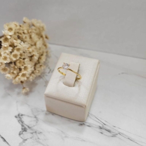 Anel solitario 4 garras 4mm  banhado a ouro 18k