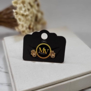 BRINCO MÃO COM UMA ZIRCÔNIA NO MEIO BANHADO A OURO 18K