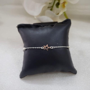 PULSEIRA COM BOLINHAS E 1 ESTRELA PRATA 20CM