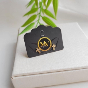 BRINCO MINI CRUZ COM UMA ZIRCÔNIA BANHADO A OURO 18K