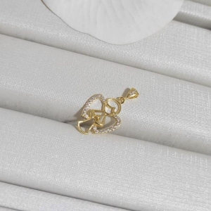 PINGENTE ANJO CRAVEJADO BANHADO A OURO 18K