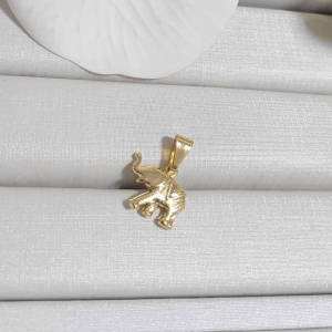 PINGENTE ELEFANTE PEQUENO FOSCO BANHADO A OURO 18K