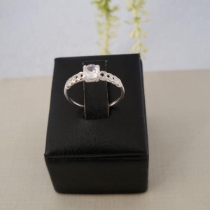 ANEL SOLITARIO PEDRA CORACOES PRATA