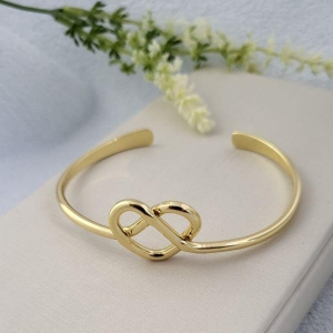 BRACELETE MINIMALISTA CORACOES