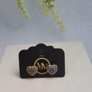 Brinco coracao com oito zirconias bic banhado a ouro 18k