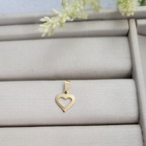 PINGENTE CORAÇÃO VAZADO BANHADO A OURO 18K