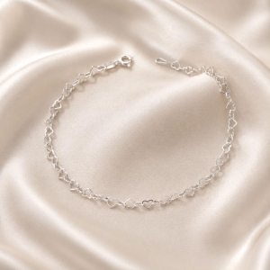 Pulseira Coracoes
