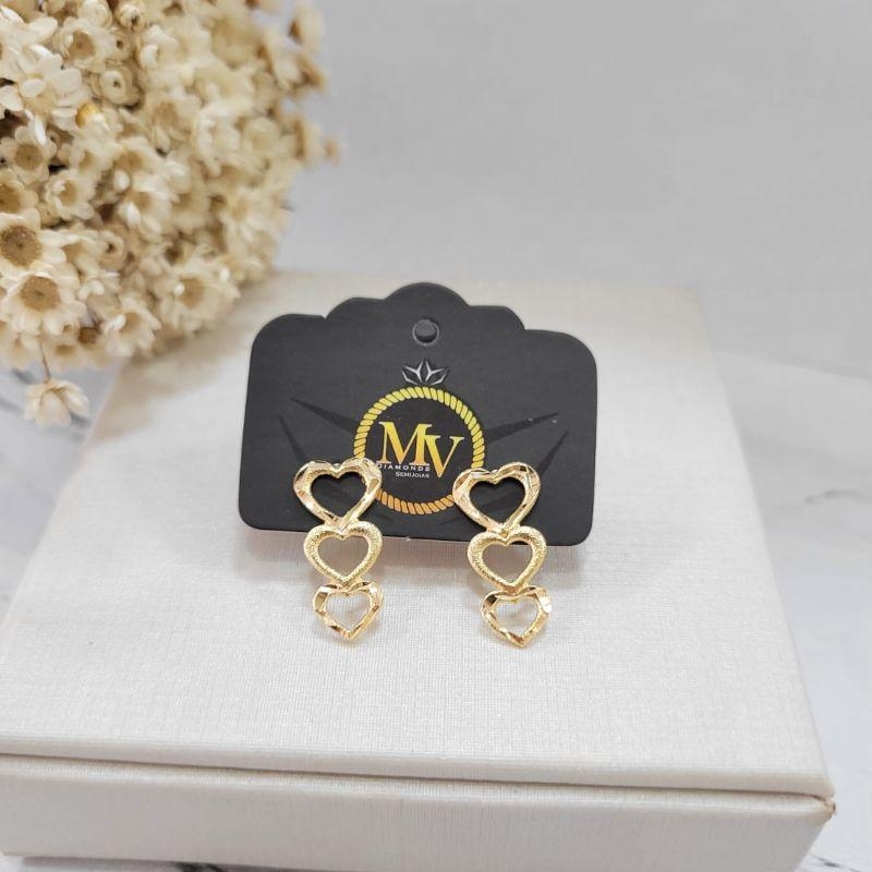 BRINCO OURINHO TRES CORACOES BANHADO A OURO 18K