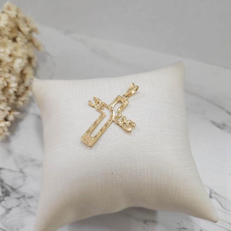 PINGENTE CRUZ JESUS BANHADO A OURO 18K