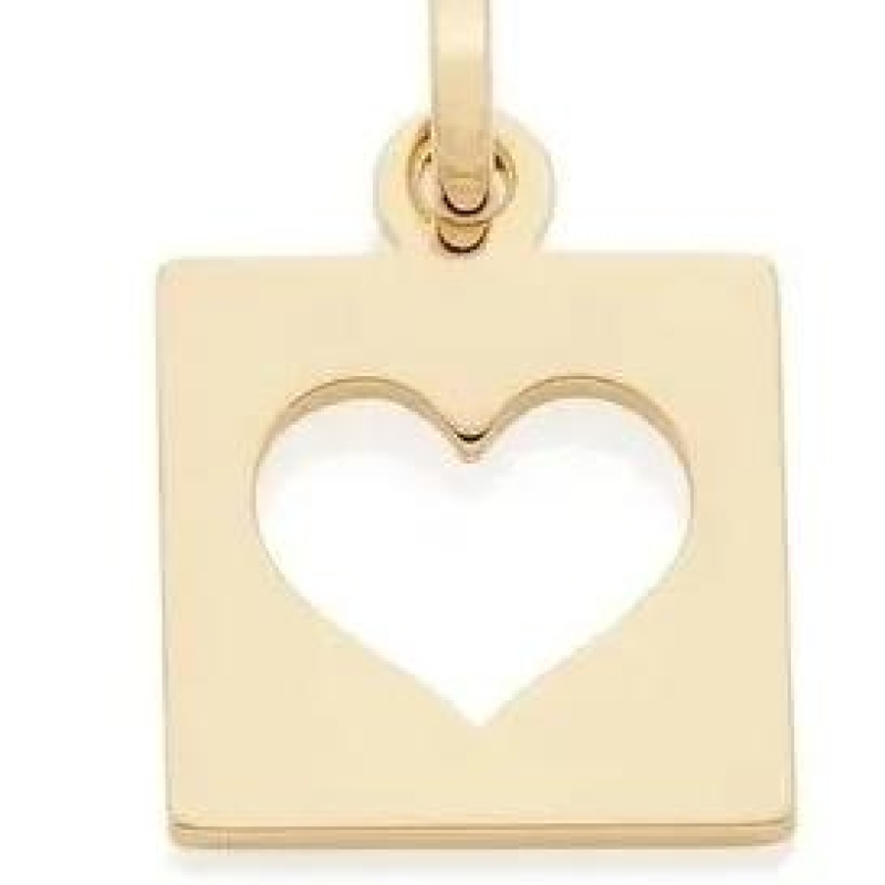 PINGENTE PLACA CORAÇÃO VAZADO BANHADO A OURO 18K