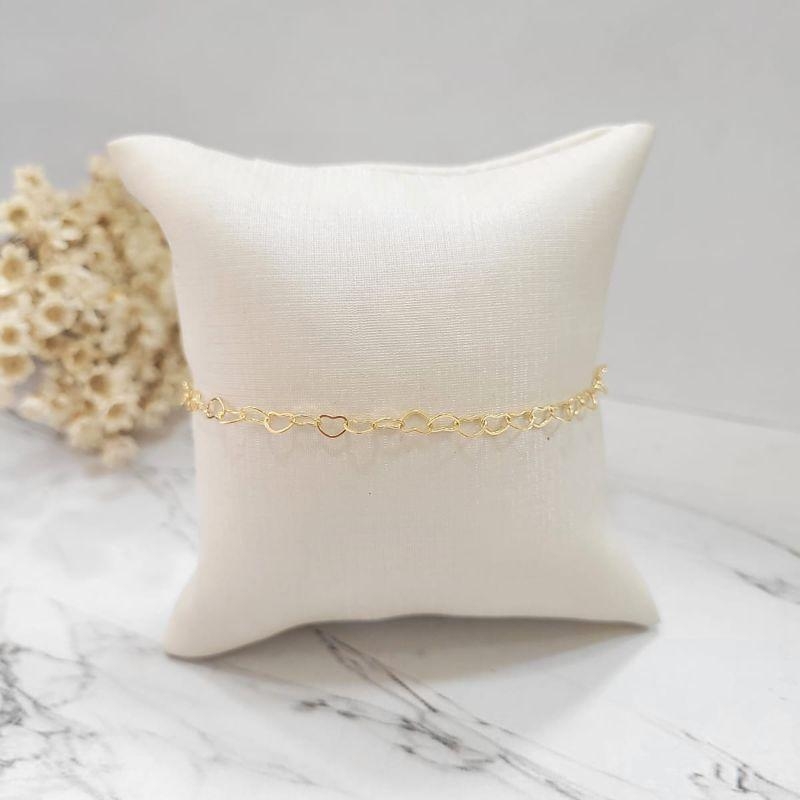 Pulseira coraçoes pequenos vazados 5mm banhado a ouro 18k