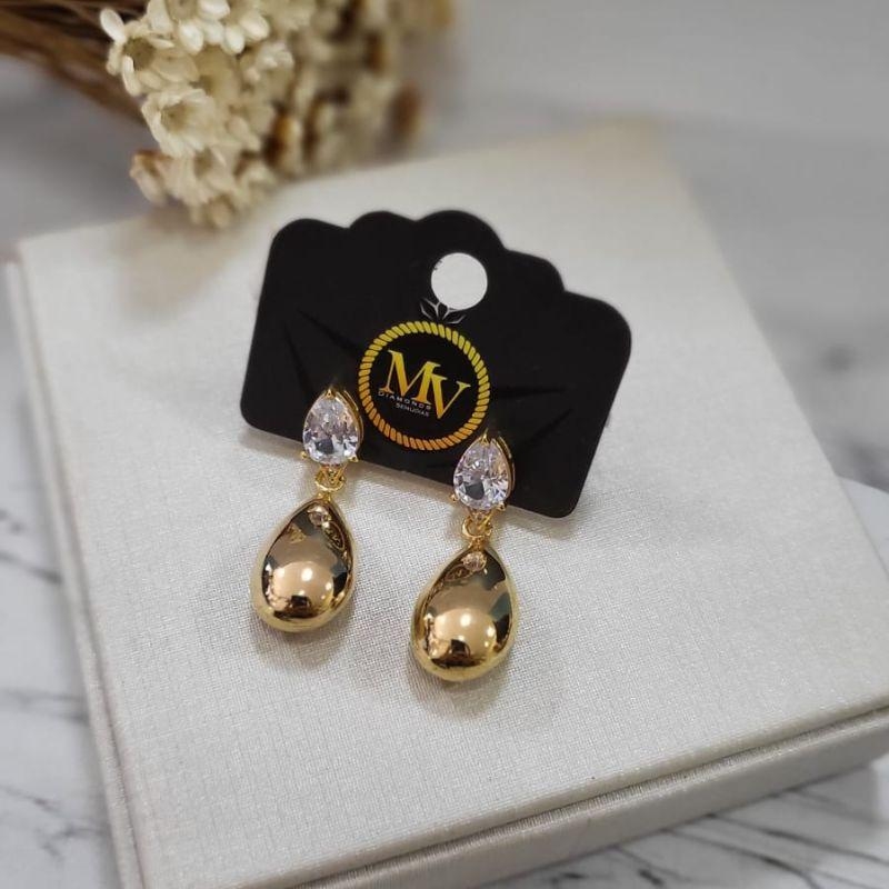 BRINCO GOTA COM 1 PEDRA EM GOTA BANHADO A OURO 18K