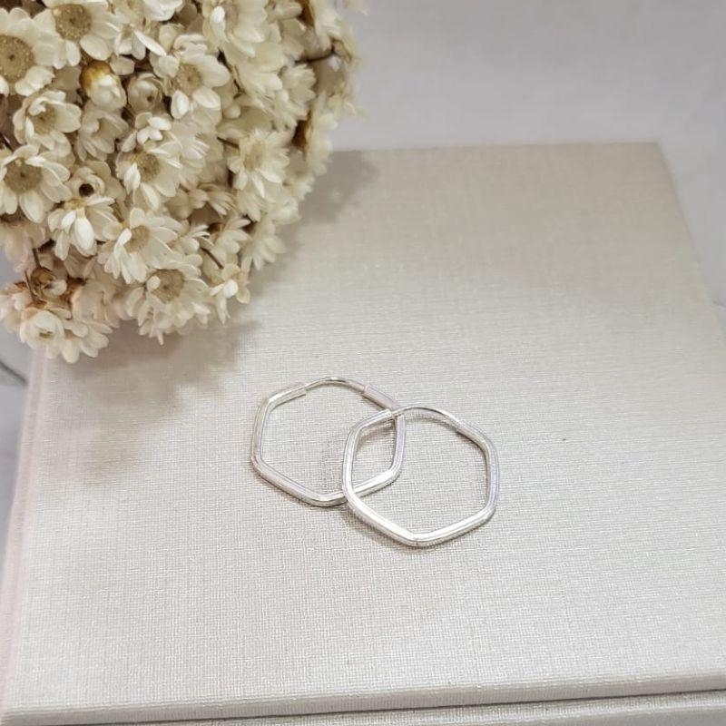 ARGOLA HEXAGONAL FIO REDONDO 1,9CM