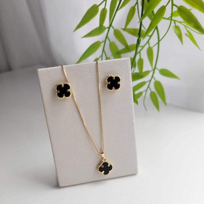 CONJUNTO TREVO NEGRO