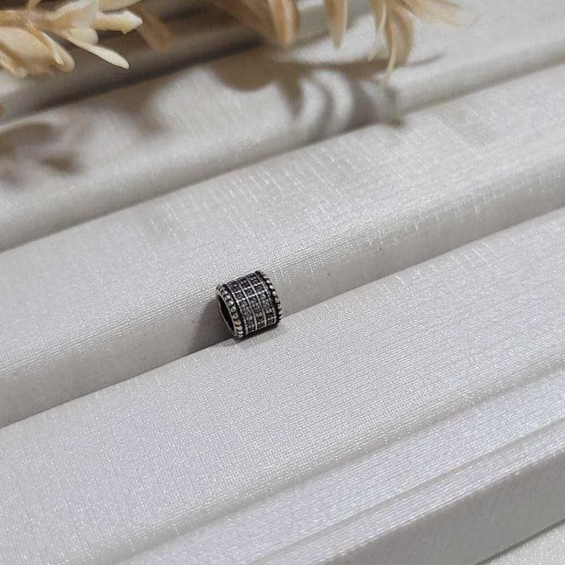 BERLOQUE REDONDO CRAVEJADO PRATA 925