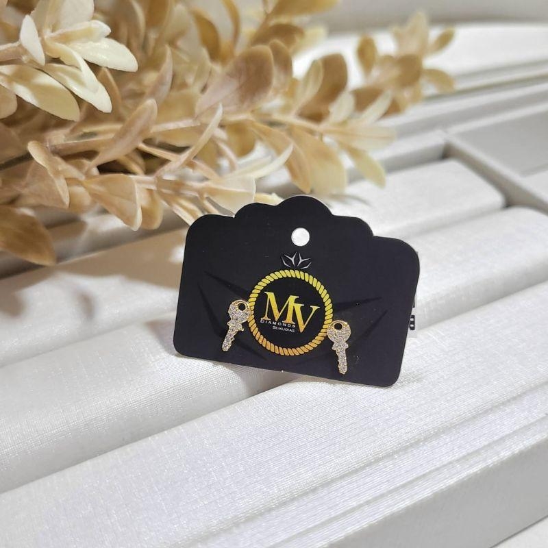 BRINCO CHAVE TODO CRAVEJADO BANHADO A OURO 18K