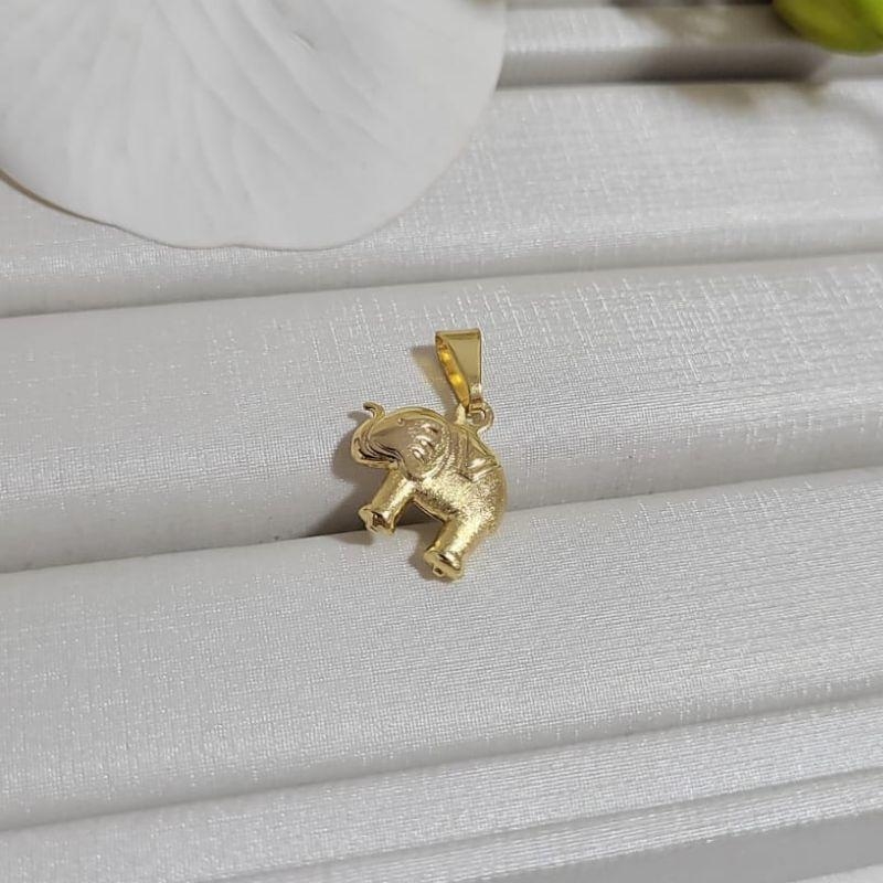 PINGENTE ELEFANTE AFRICANO FOSCO BANHADO A OURO 18K