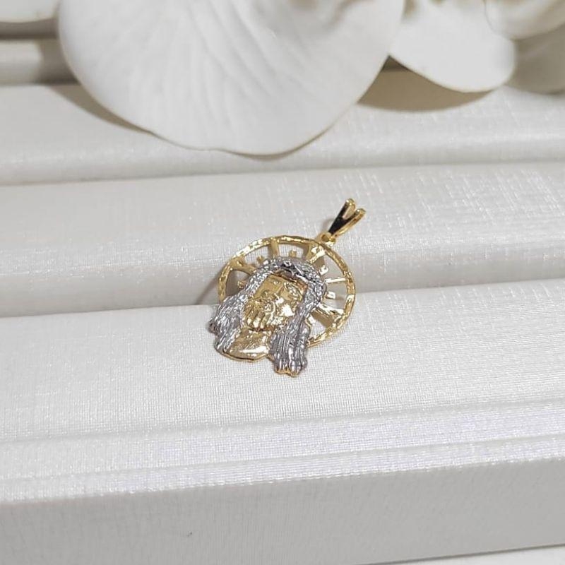 PINGENTE FACE DE CRISTO RENDADO BANHADO A OURO 18K