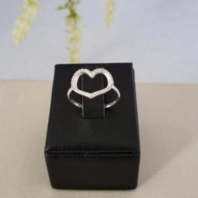 ANEL CORACAO VAZADO CRAVEJADO PRATA