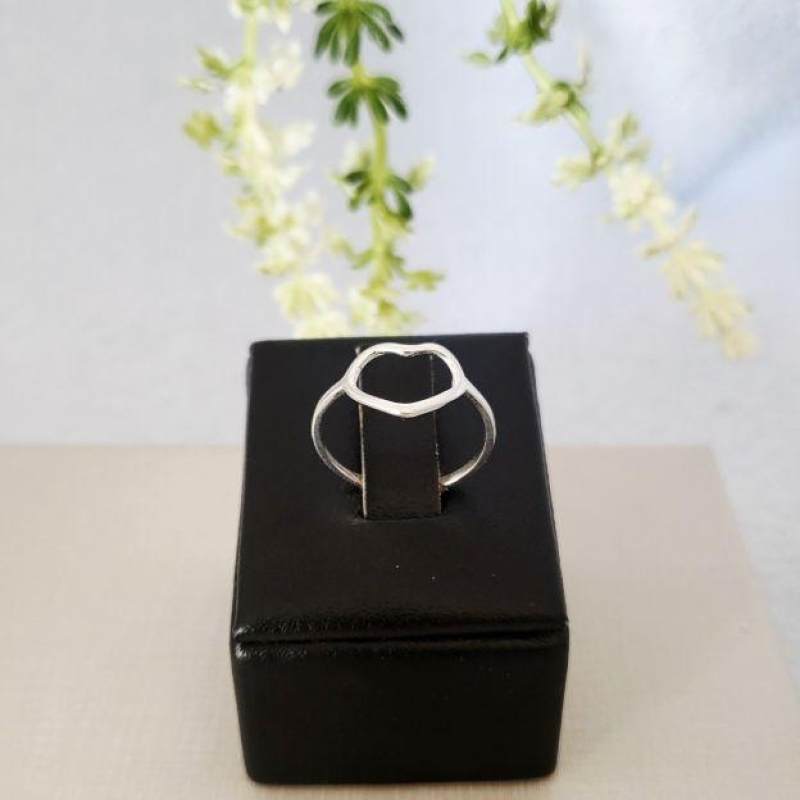 ANEL CORACAO VAZADO PRATA