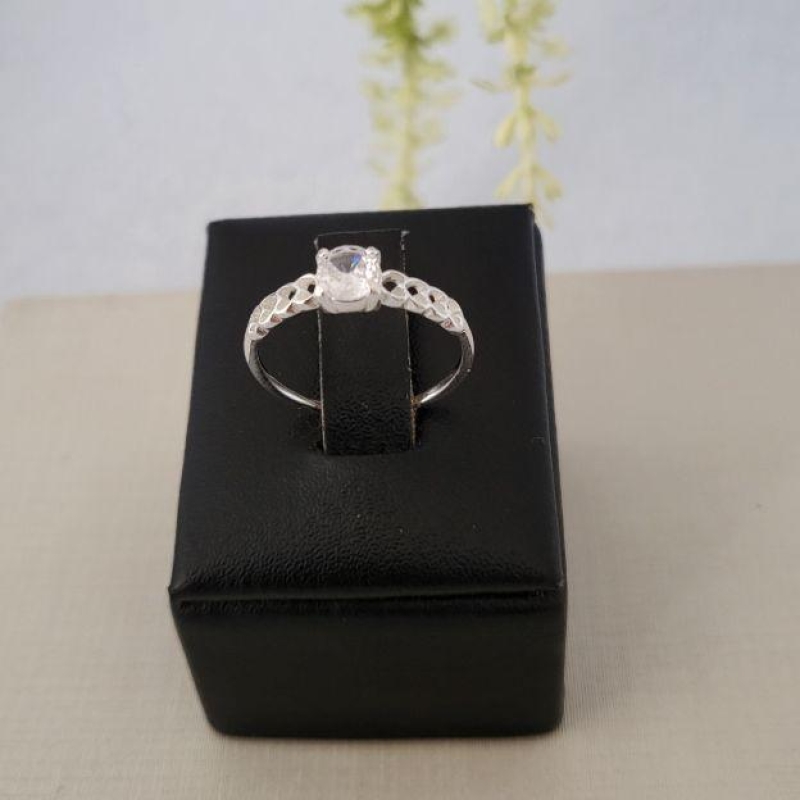 ANEL SOLITARIO PEDRA CORACOES PRATA