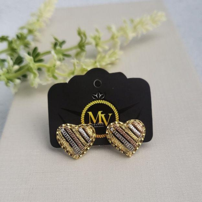 BRINCO CORACAO OURINHO