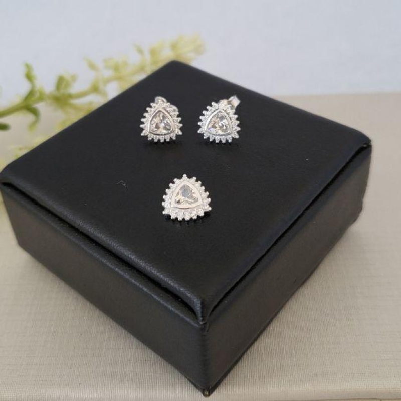 CONJUNTO PRATA CRAVEJADO