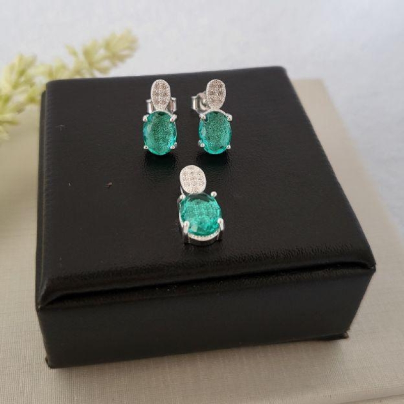 CONJUNTO  ZIRC PEDRA VERDE PRATA