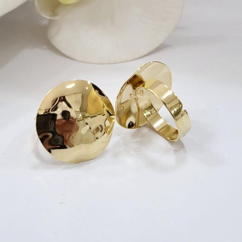 Anel chapa redondo banhado a ouro 18k