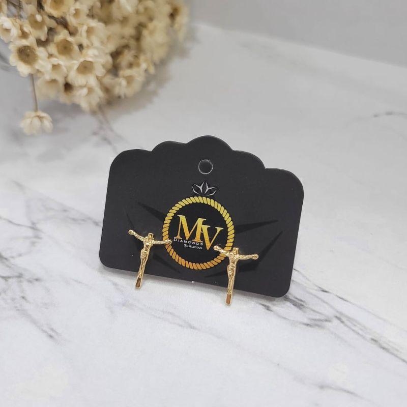 BRINCO CRUCIFIXO COM CRISTO BANHADO A OURO 18K