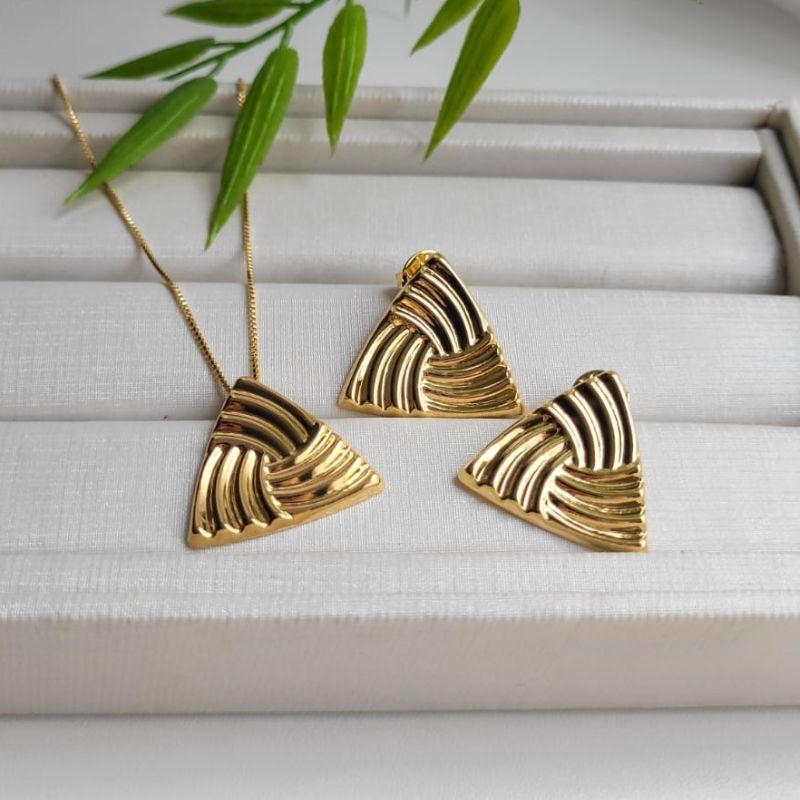 CONJUNTO TRIANGULO