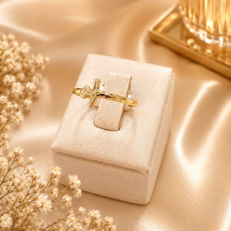ANEL CRISTO BANHADO A OURO 18K