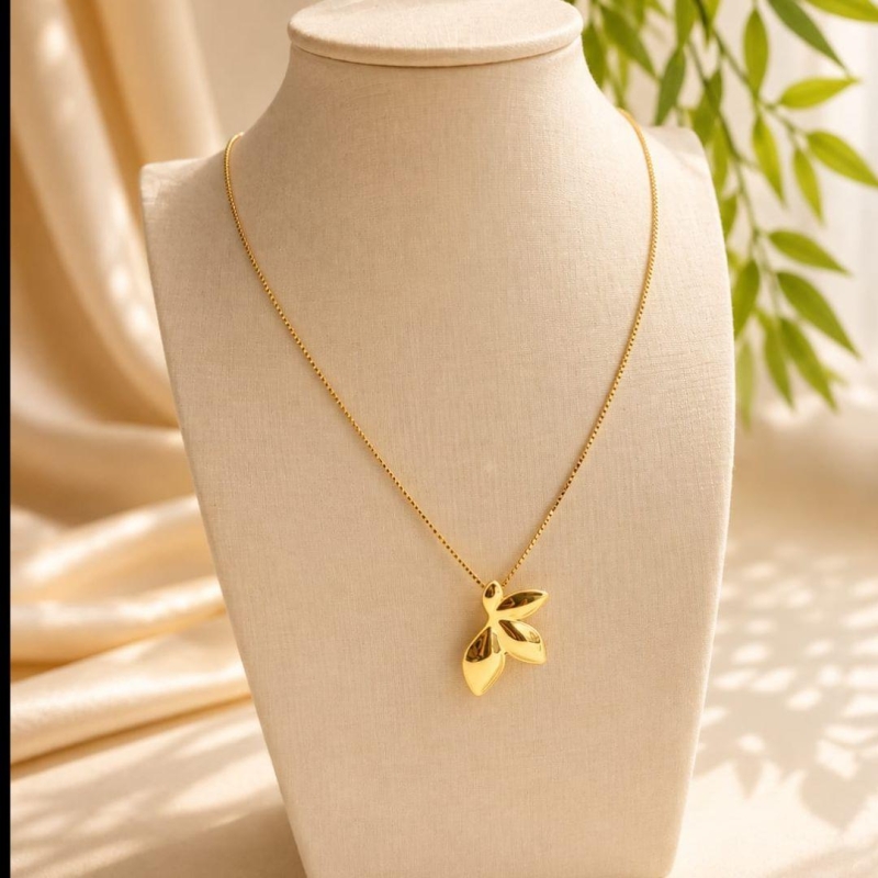 COLAR MEIA FLOR ABAULADA