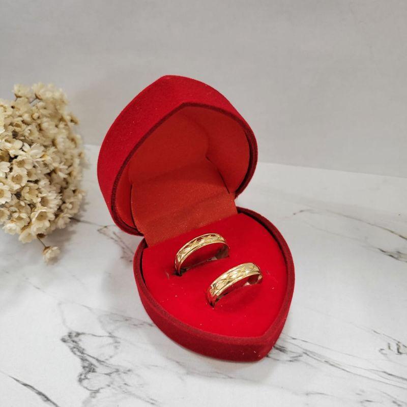 ALIANÇA TRABALHADA BANHADA A OURO 18K