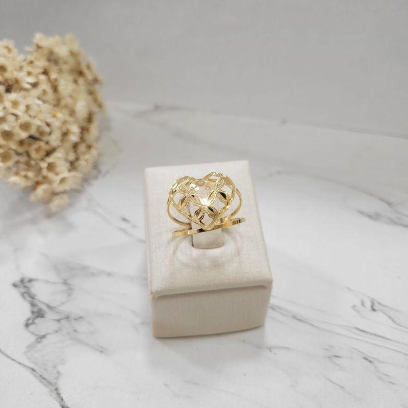Anel coracao vazado com folhas banhado a ouro 18k