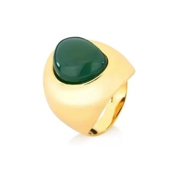 Anel na pedra em formato escudo na cor agata verde banhado a ouro 18k