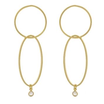 Brinco longo com um elo grande redondo e um elo oval grande com uma pedrinha banhado a ouro 18k