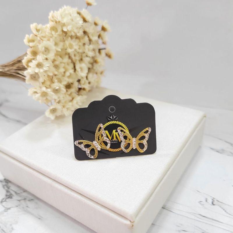 Brinco ourinho borboleta com asas vazadas duas cores branco e dourado banhado a ouro 18k