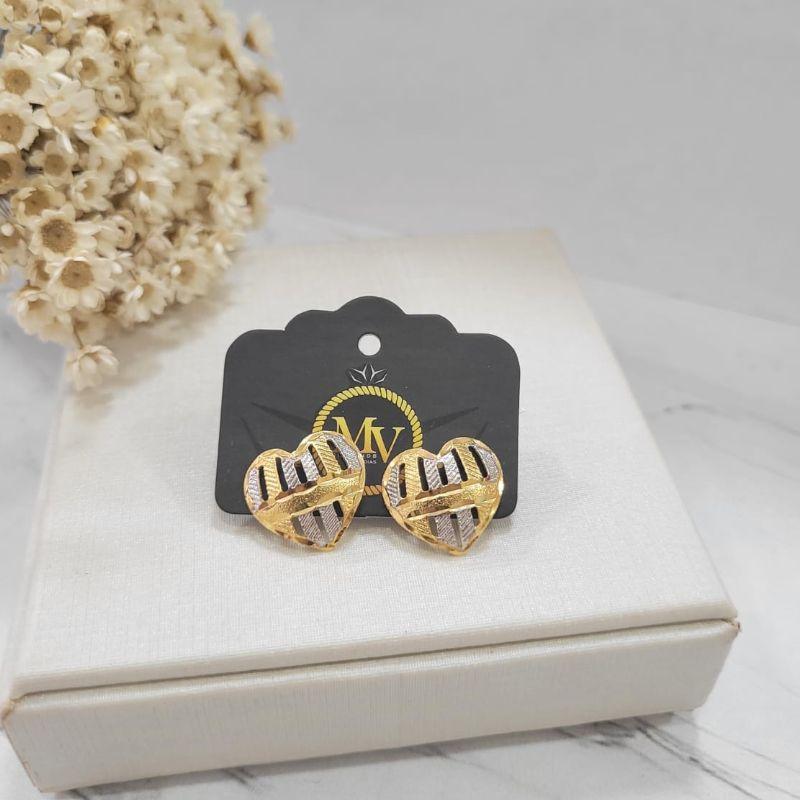 Brinco ourinho coracao linhas verticais e horizontal trabalhado duas cores branco e dourado banhado a ouro 18k