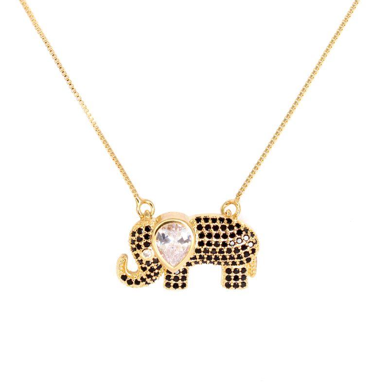 Gargantilha pingente elefante cravejado cristal e onix banhado a ouro 18k