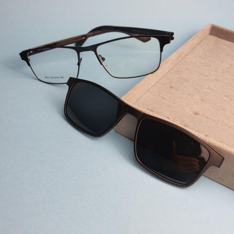 Oculos mas retangular lente clip-on preto armacao preta parafusado